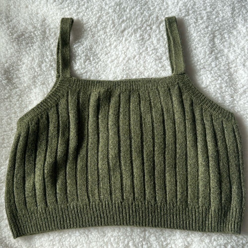 Brand new without tag wild fable knit top